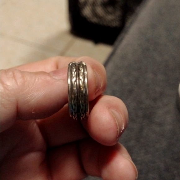 ❤️ Brighton Half Hoops with double band features - Picture 3 of 3